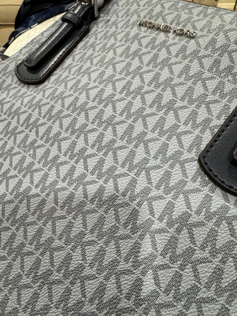 Michael Kors Bag Jet Set Signature Blue White Tote - Picture 16 of 17